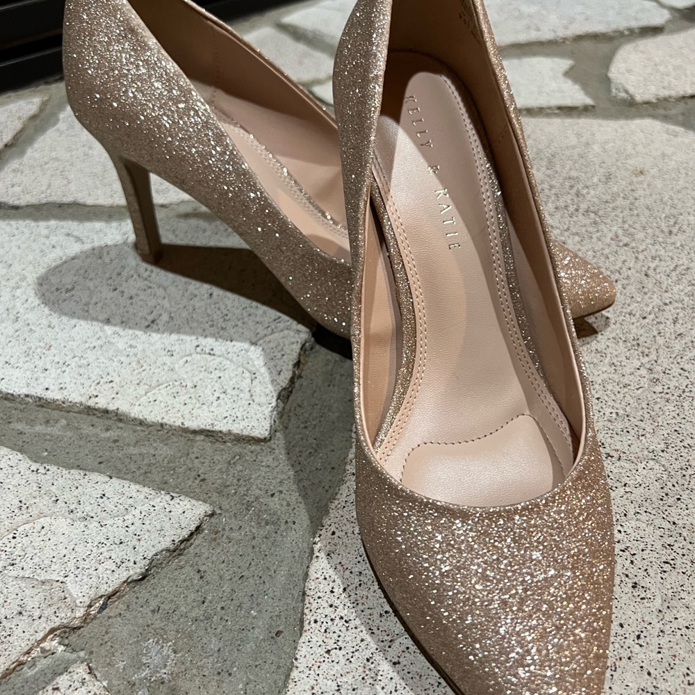 Shoes - Picture 2 of 2